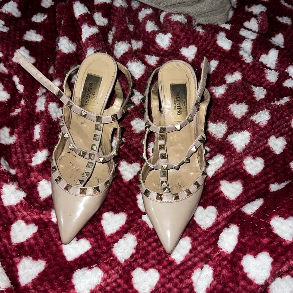 Nude Valentino Garavani heels size 36